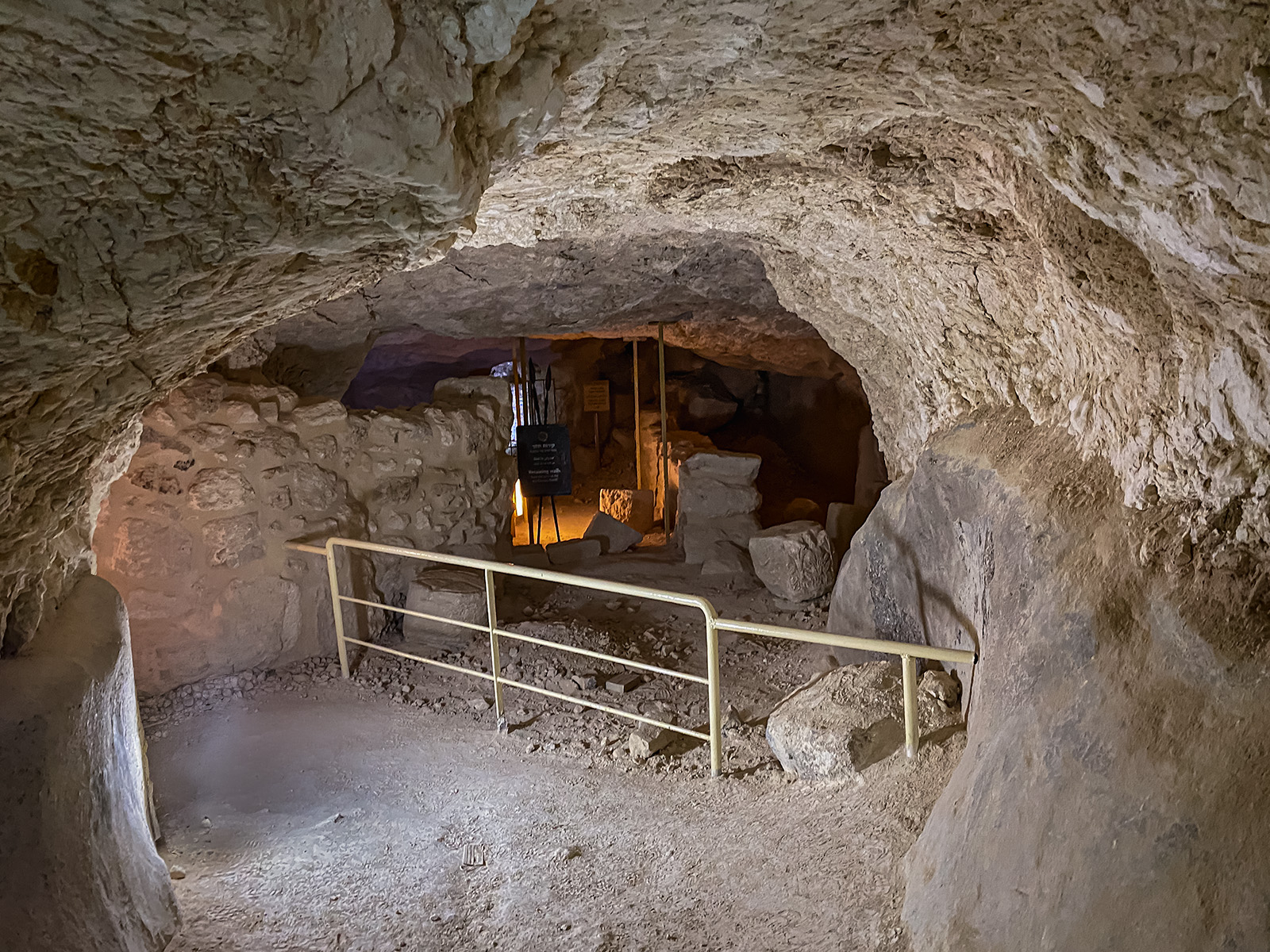 Herodium tunnel network